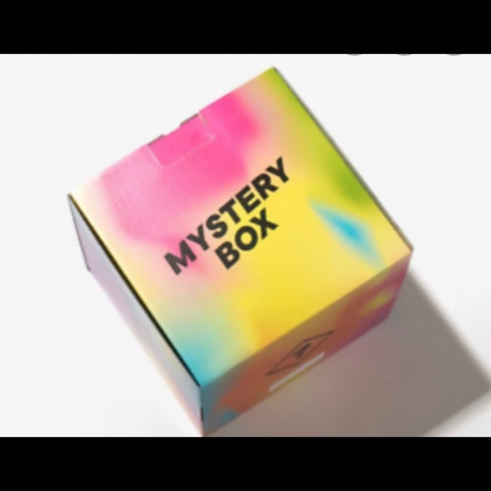 💕Styled Mystery Box! 💕